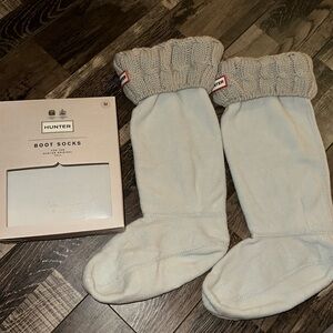 Hunter tall boot socks 
Size M 
Brand new in box